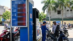 Giá xăng dầu hôm nay 21.12: Dầu thô toàn cầu đi ngang