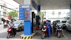 Giá xăng dầu hôm nay 23.12: Thế giới chưa bứt phá