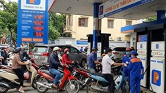 Giá xăng dầu hôm nay 28.12: Duy trì ở mức thấp