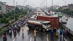 Giao thông Hà Nội sáng 16.1: Đường trên cao tê liệt cục bộ