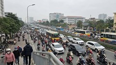 Giao thông Hà Nội sáng 22.1: Ùn tắc kéo dài nhiều tuyến