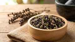 Giá hồ tiêu hôm nay 30.1: Neo cao, thị trường lặng sóng