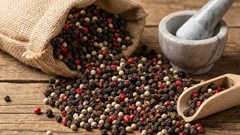 Giá hồ tiêu hôm nay 31.1: Neo cao trước Tết