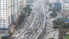 Giao thông Hà Nội sáng 27.3: Vành đai 3 và cao tốc ùn dài trong mưa phùn