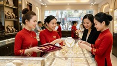 Giá vàng hôm nay 3.4: Lao dốc mạnh, mất hơn 3 triệu đồng/lượng