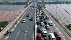 Giao thông Hà Nội sáng 16.4: Nhiều sự cố bất thường