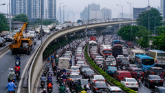 Giao thông Hag Nội 5.5: Ùn ứ nhiều điểm giờ cao điểm sáng nay