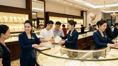 Giá vàng hôm nay 18.6: Thế giới mất 55 USD/ounce, SJC giảm theo
