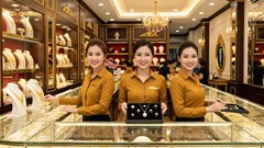 Giá vàng hôm nay 14.8: Thế giới giảm mạnh, SJC có thể điều chỉnh?