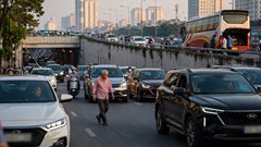 Giao thông Hà Nội sáng 14.8: Vành đai 3 qua Linh Đàm có xe khách gặp sự cố