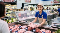 Giá heo hơi hôm nay 18.8.2026: Nhiều địa phương xuống 56.000 đồng/kg