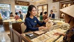 Giá vàng hôm nay 8.9: Vàng thế giới sát 4.400 USD, giá SJC có thể còn giảm?