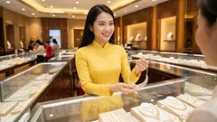 Giá vàng hôm nay 9.9.2026: SJC nhích tăng, vàng thế giới giảm 53 USD