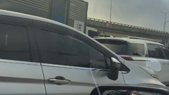 Giao thông Hà Nội sáng 28.9: Nguyễn Xiển ùn dài, đường 32 tắc sau va chạm
