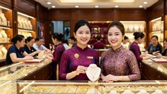 Giá vàng hôm nay 8.10: Vàng thế giới và trong nước đồng loạt giảm