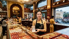 Giá vàng hôm nay 14.10: SJC đứng yên, vàng thế giới giảm nhẹ