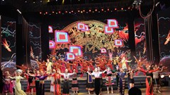 Xúc động chương trình nghệ thuật “Bản hùng ca vang mãi”