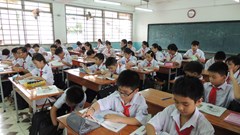 Hỗ trợ học sinh khó khăn, bổ sung sách giáo khoa cho địa phương ảnh hưởng mưa bão