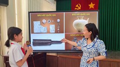 Học sinh tìm hiểu bảo vật quốc gia trong “Tiết học sử bảo tàng”
