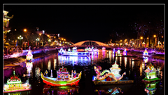 Trình diễn thả đèn nước và ghe Cà Hâu chào mừng Lễ hội Oóc Om Bóc năm 2024