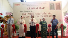 Ký ức Chủ tịch Hồ Chí Minh qua tem và bưu ảnh