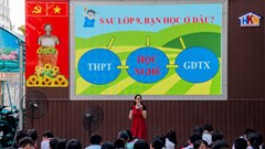 Học sinh THCS tham gia “Cùng bạn chọn nghề cho tương lai”