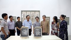 Kết hợp truyền thống và công nghệ