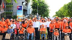 Hơn 5.000 người đi bộ vì nạn nhân chất độc da cam/dioxin