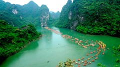 Tìm kiếm cơ hội hợp tác với các nhà làm phim Hoa Kỳ