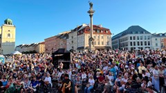 Hành trình kết nối hai nền văn hóa