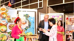 Việt Nam ghi dấu ấn Hội chợ sách Hồng Kông bằng hương vị và văn hóa