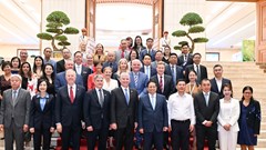 Miễn thị thực với người nước ngoài thuộc diện đặc biệt