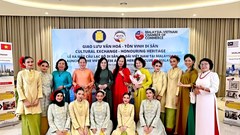 Ra mắt CLB Di sản Áo dài Việt Nam tại Malaysia