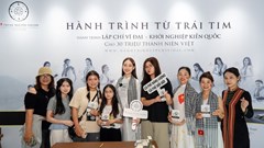 Các người đẹp tỏa sáng cùng Trung Nguyên Legend tại Triển lãm Thành tựu đất nước