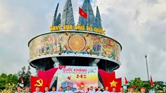 Quảng Ninh: Hút khách dịp 2.9 dù thời tiết bất lợi