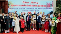 Bắc Ninh đón đoàn khách du lịch xông đất ngày mùng 1 Tết Nguyên đán