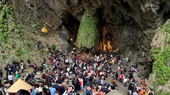 Theo chân đoàn kiểm tra thực địa mùa lễ hội tại chùa Hương 