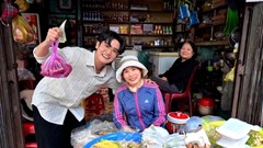 “Quan không gờ” đưa chợ truyền thống đến gần với mọi người