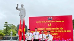 Trang nghiêm Lễ trao quyết định kết nạp đảng viên tại đảo Cô Tô