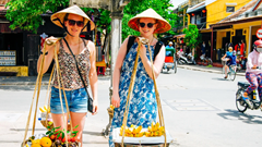 Việt Nam lần đầu tiên đón 10,6 triệu lượt khách quốc tế sau 5 tháng