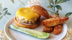 14 loại burger đáng để bay nửa vòng trái đất chỉ cho một bữa ăn