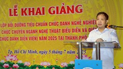 Chuẩn hóa chức danh cho 100 học viên thuộc nhóm diễn viên
