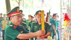 Quân khu 7 tổ chức tri ân nhân kỷ niệm 79 năm Ngày Thương binh - Liệt sĩ