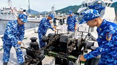 Cán bộ, chiến sĩ tàu CSB 4042 - Hải đội 23 quyết tâm làm chủ VKTBKT