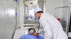 Cần Thơ: Cứu sống bệnh nhân bị hai thanh sắt đâm, nhờ báo động đỏ nội viện