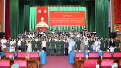Thăng quân hàm cho các chiến sĩ làm nhiệm vụ tìm kiếm, quy tập hài cốt liệt sĩ tại Công viên Lê Thị Riêng