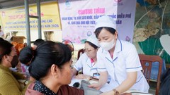 Cần Thơ: Hàng trăm phụ nữ khó khăn ở nông thôn được khám bệnh, cấp thuốc miễn phí