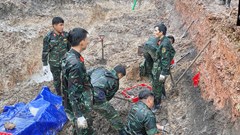 Phát hiện thêm 13 bộ hài cốt liệt sĩ tại Công viên Lê Thị Riêng