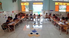 Tự ý vào lớp học xé áo và đánh giáo viên, một phụ nữ ở Cà Mau bị phạt hơn 11,2 triệu đồng