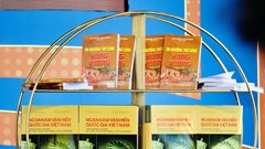  “Tỏa sáng ngàn năm văn hóa Việt” với hai ấn phẩm mới